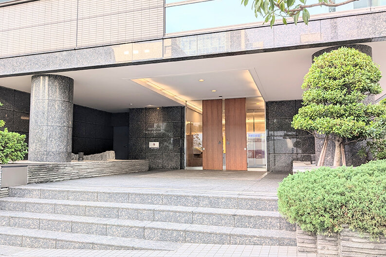エントランスアプローチ｜三番町東急アパートメント