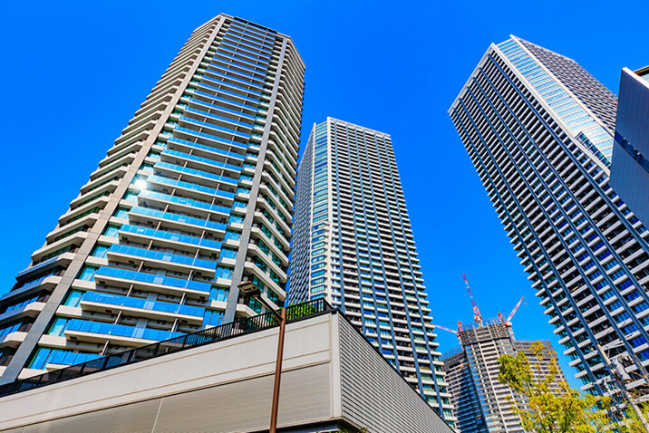 タワマン低層階に住む人が得られるメリットとは？ 家賃・価格など徹底解説！